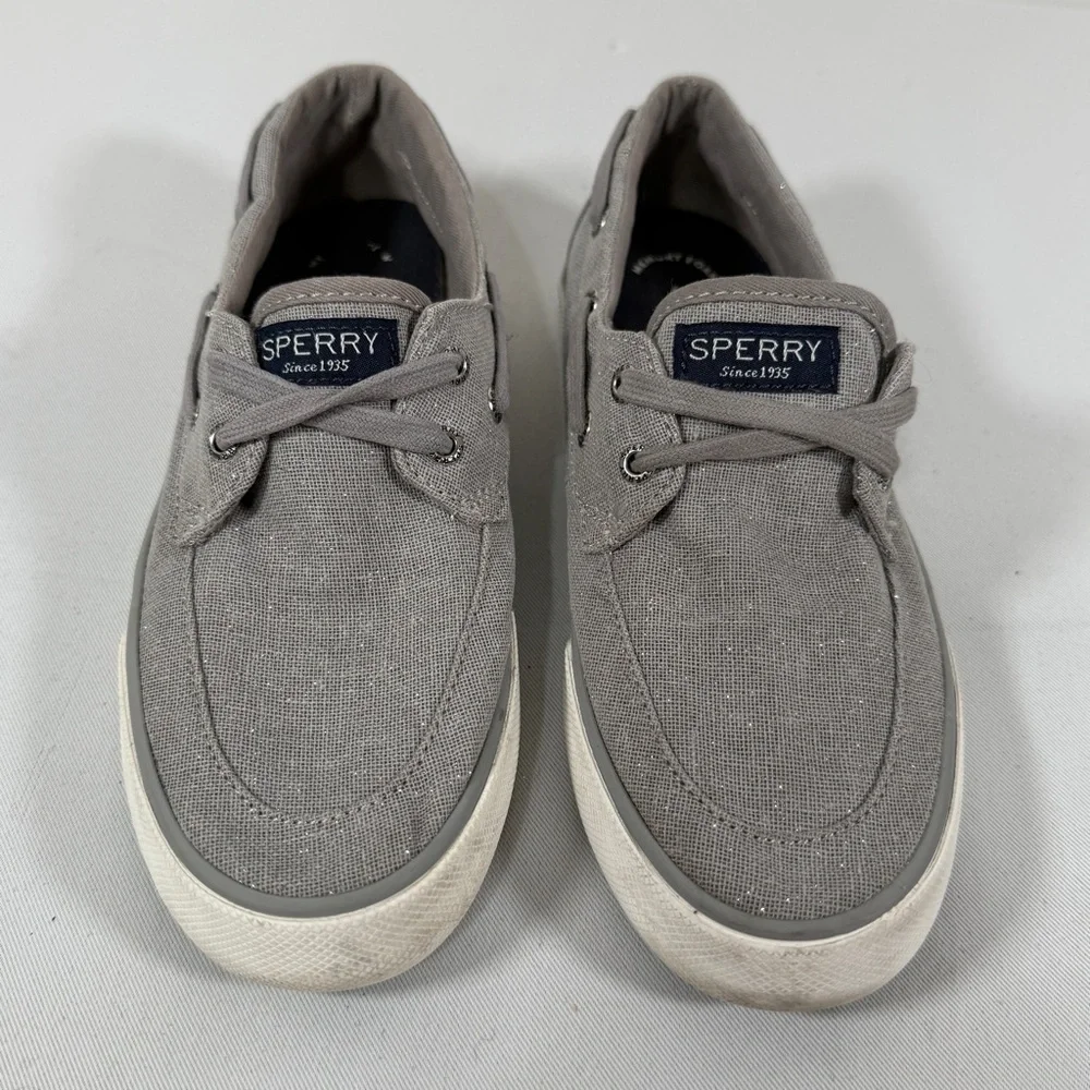Sperry Women's Gray, sparkling Boat Shoes, size 6 women’s, super cute!!